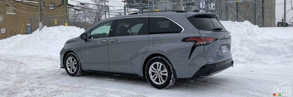 2023 Toyota Sienna Hybrid AWD Review: Revenge of the Minivan
